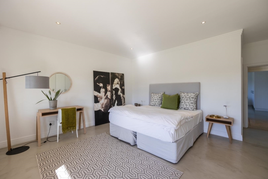 8 Bedroom Property for Sale in Airport Western Cape